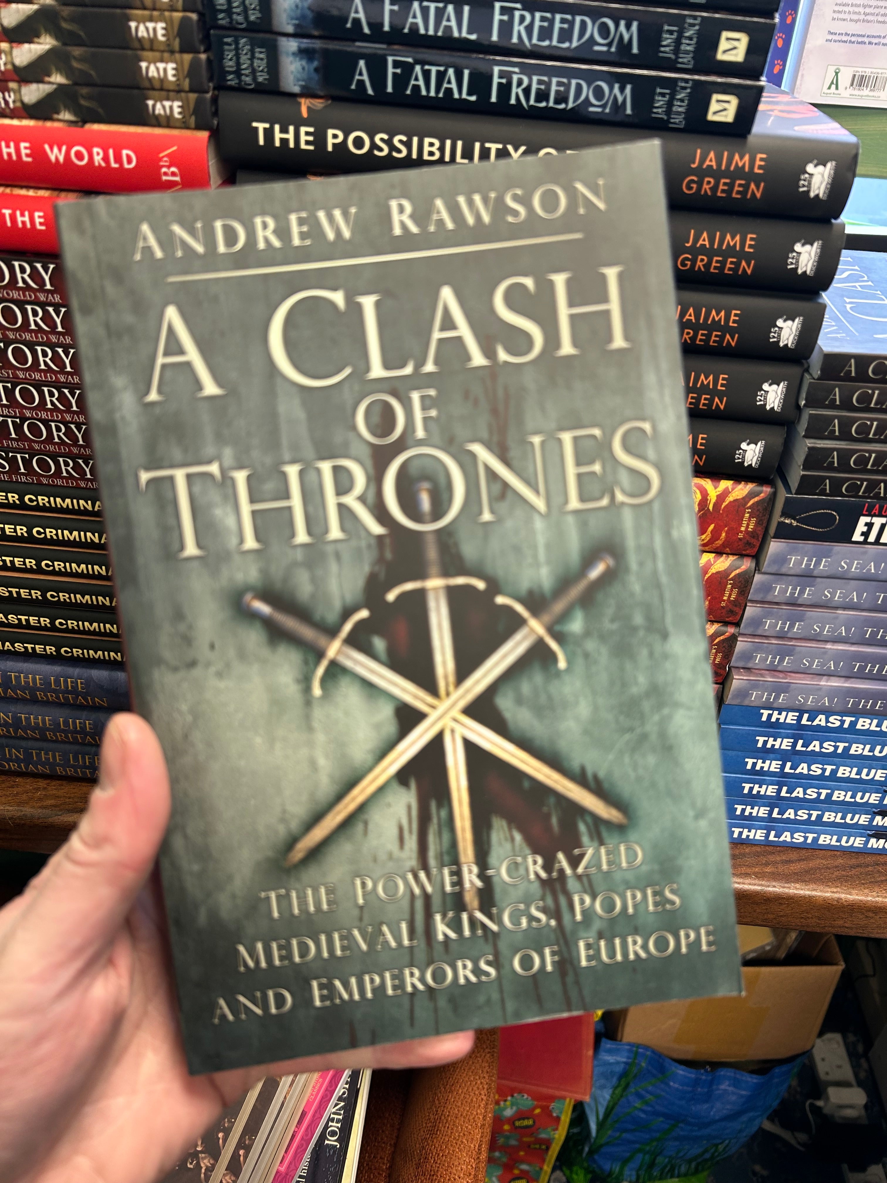 A Clash of Thrones- Andrew Rawson (new)
