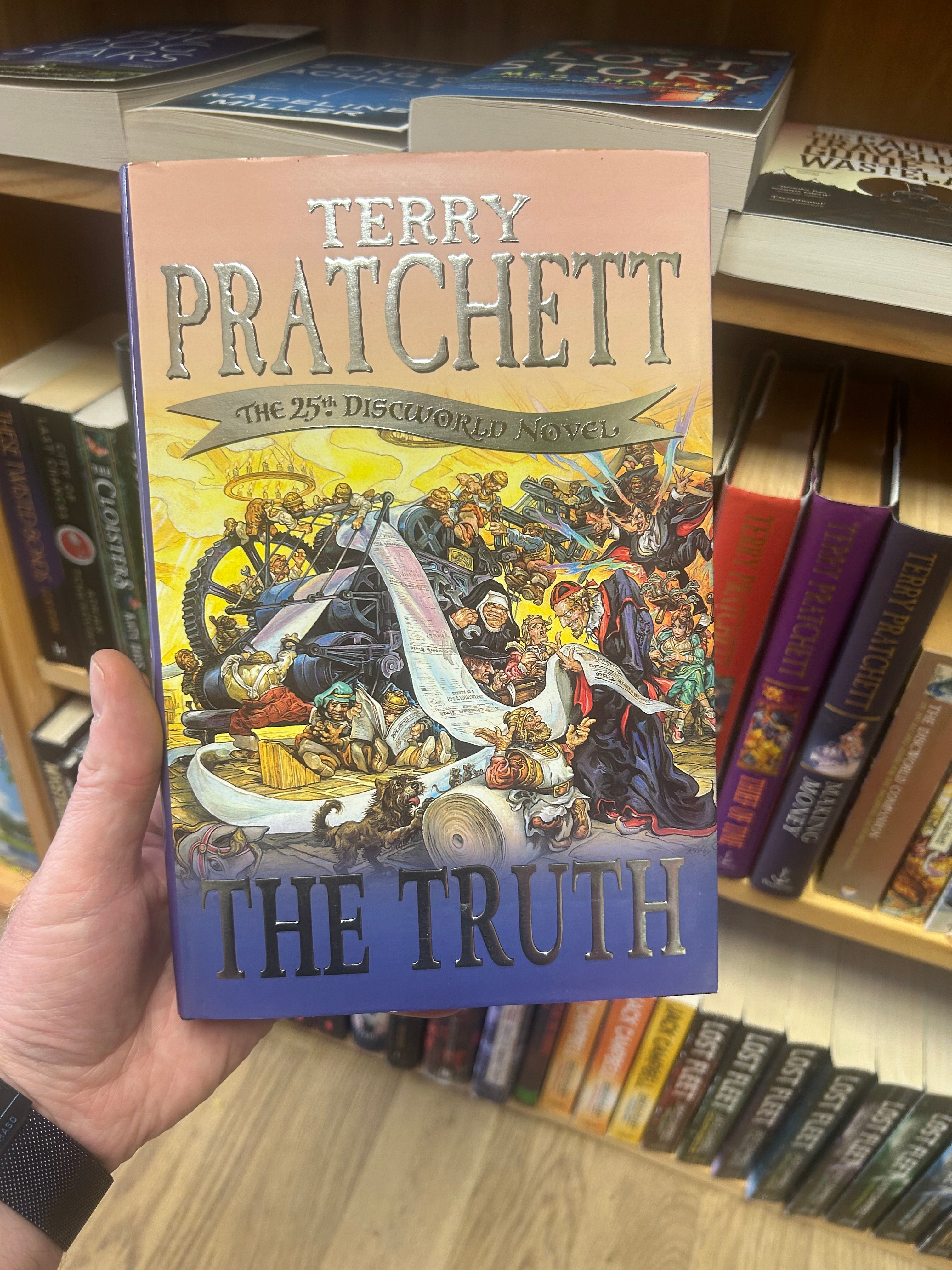 The Truth- Terry Pratchett (First Edition)