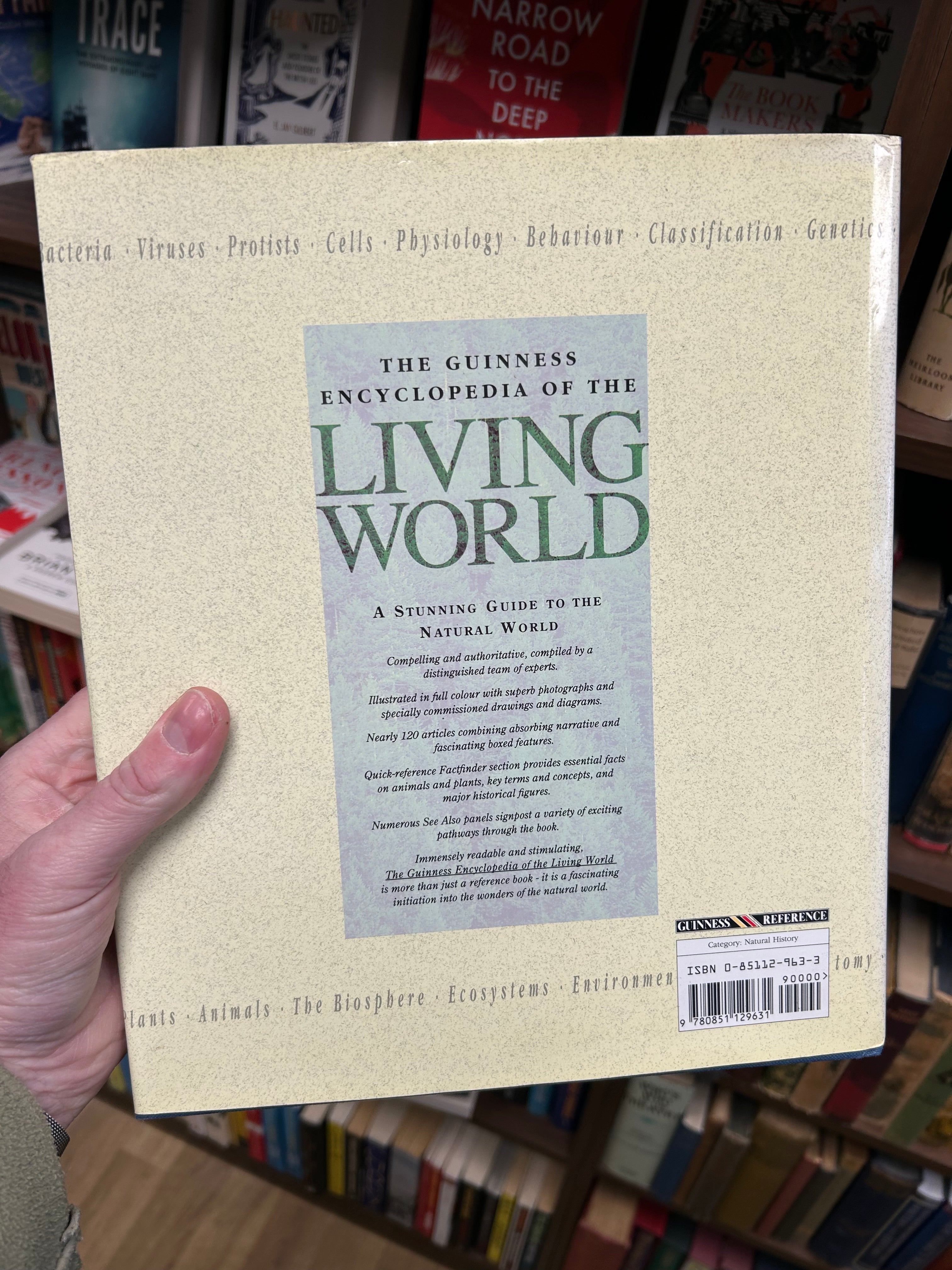 The Guinness Encyclopedia of the Living world-(1992) 037