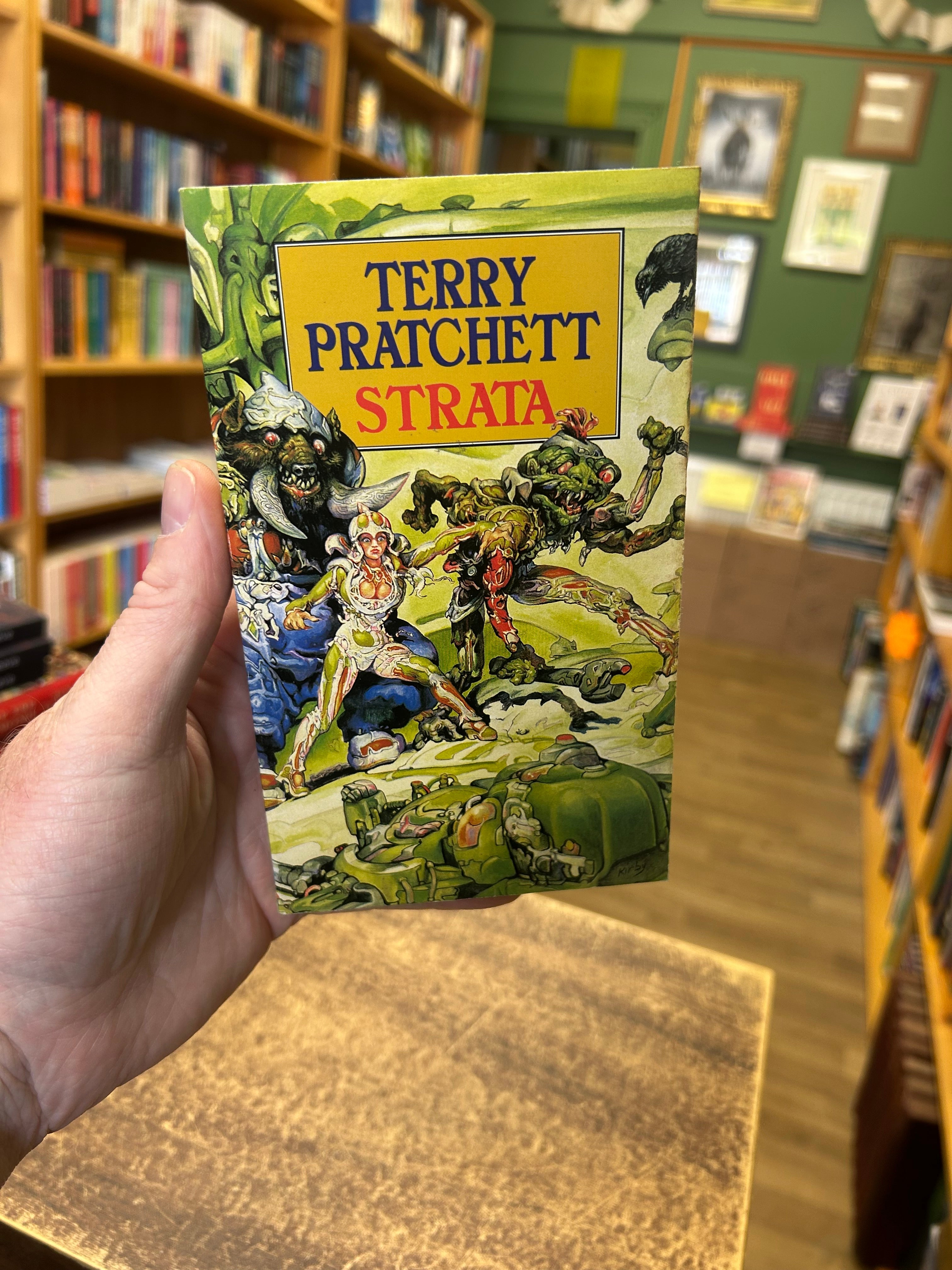 Strata- Terry Pratchett