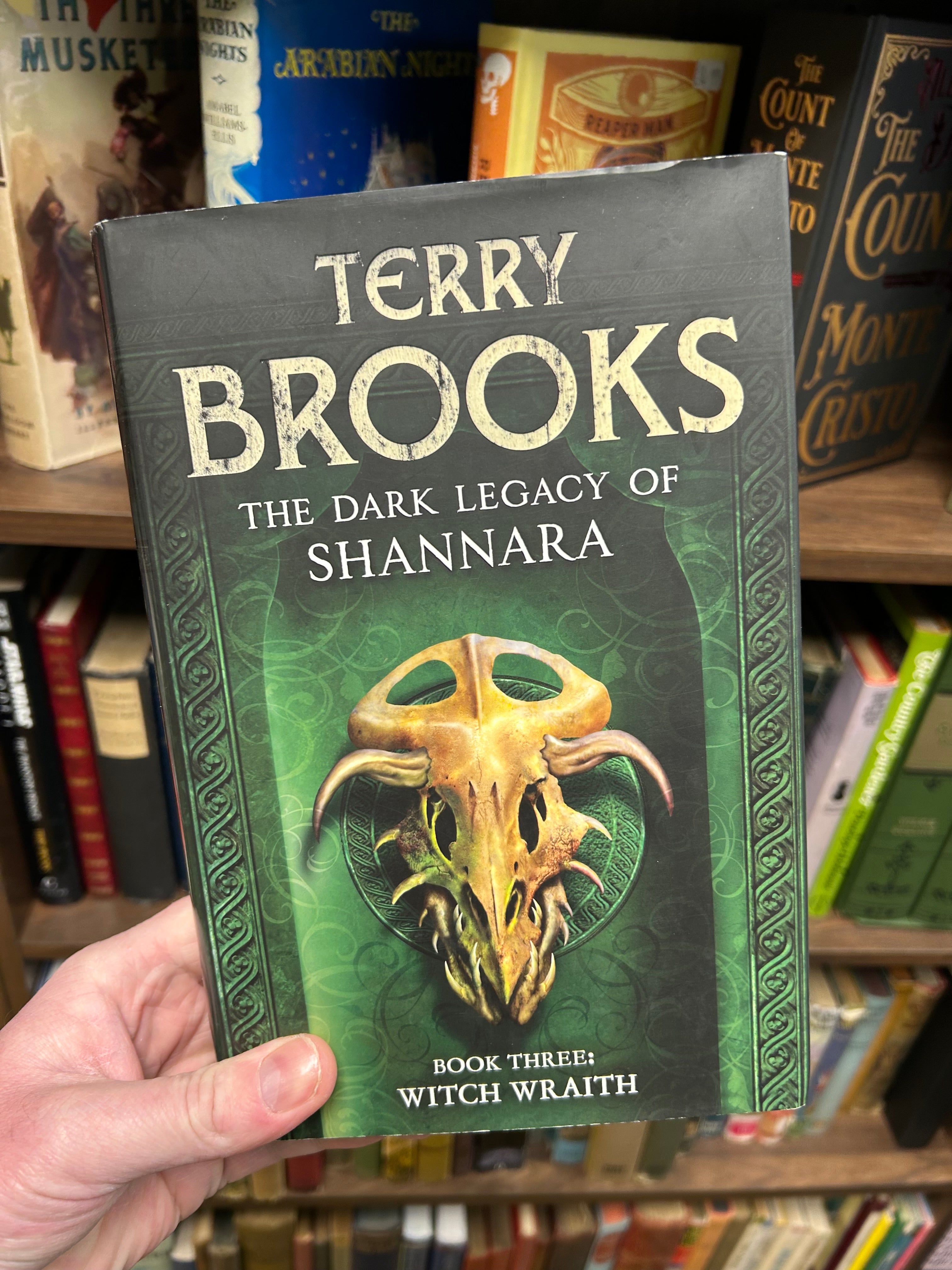 The Dark Legacy of Shannara- Terry Brooks. (2013)  088