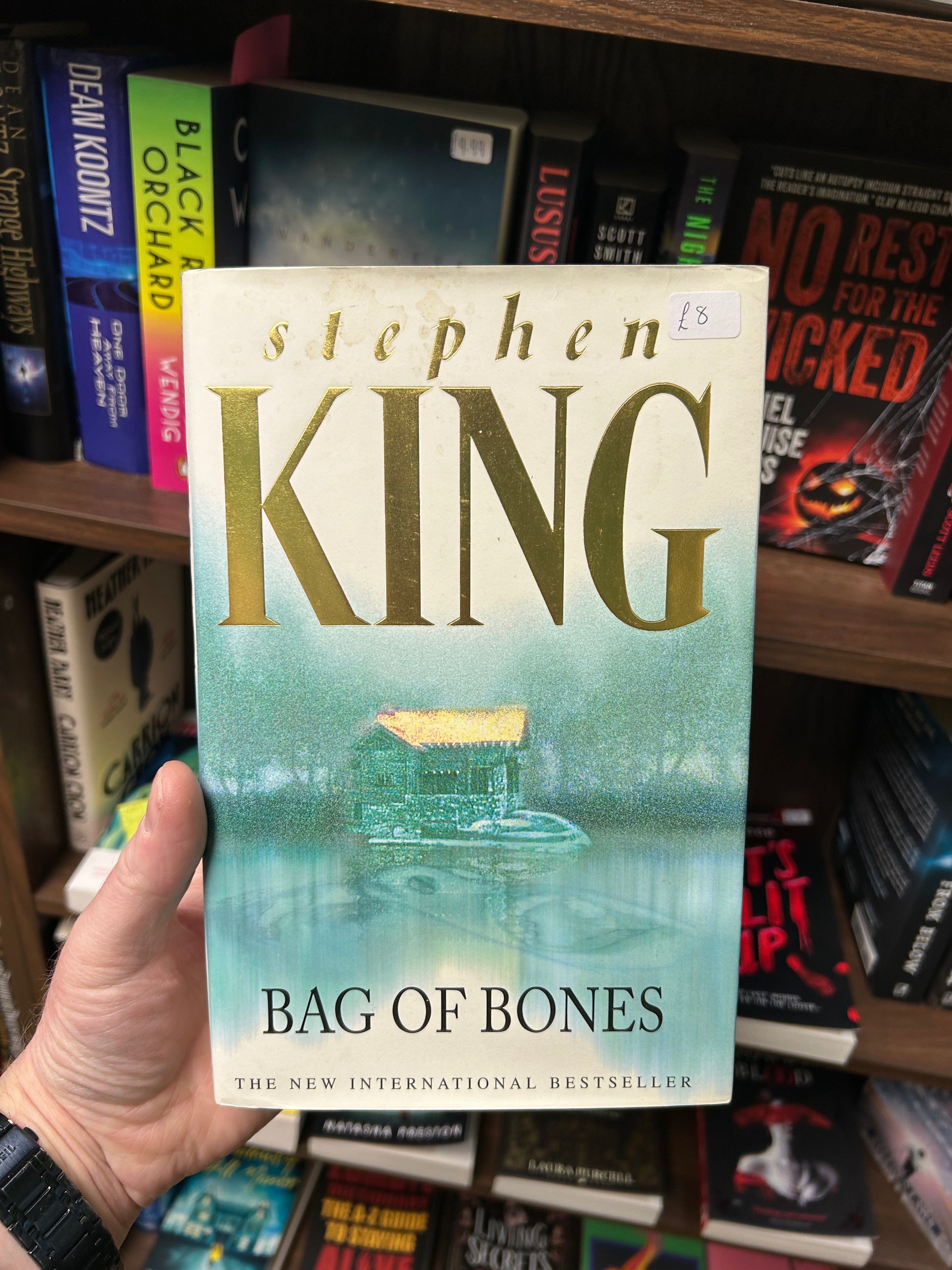 Bag of Bones- Stephen King. 115
