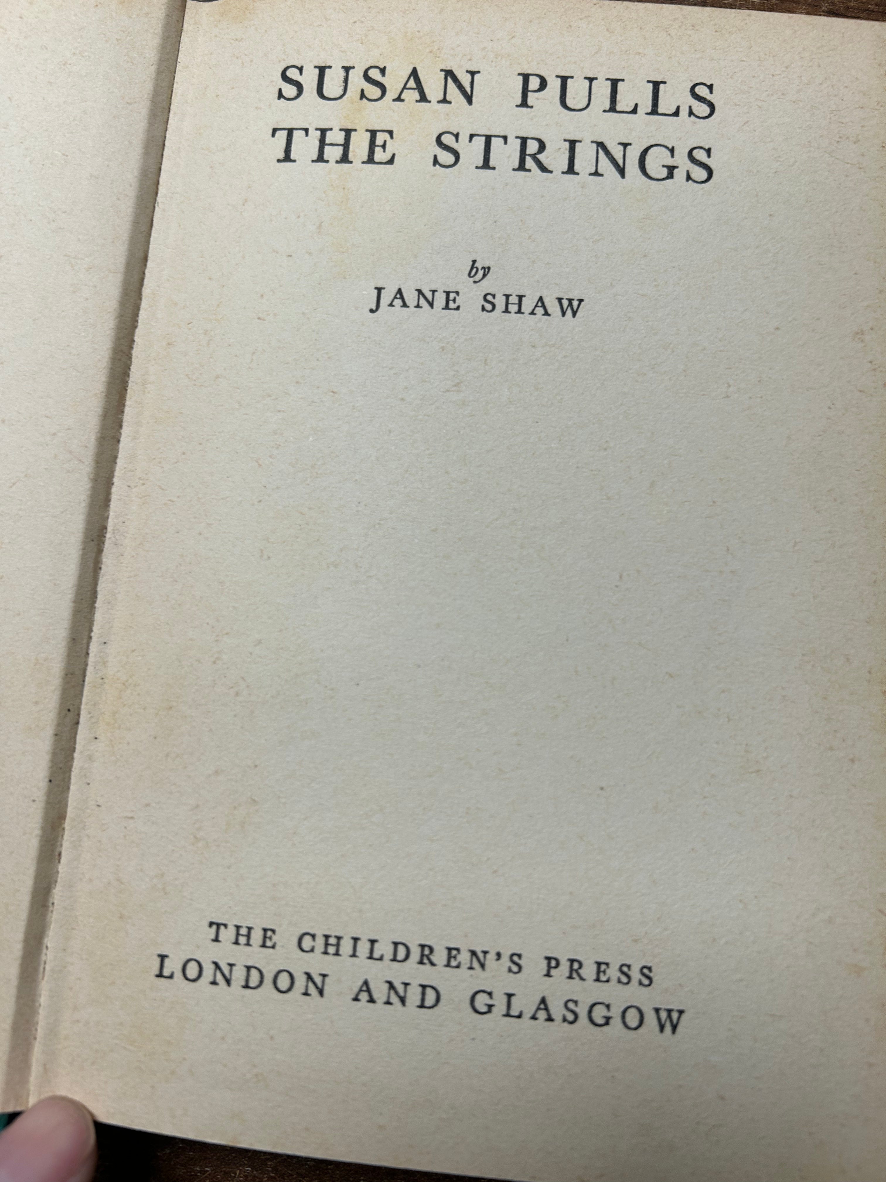 Susan Pulls The Strings- Jane Shaw. 126